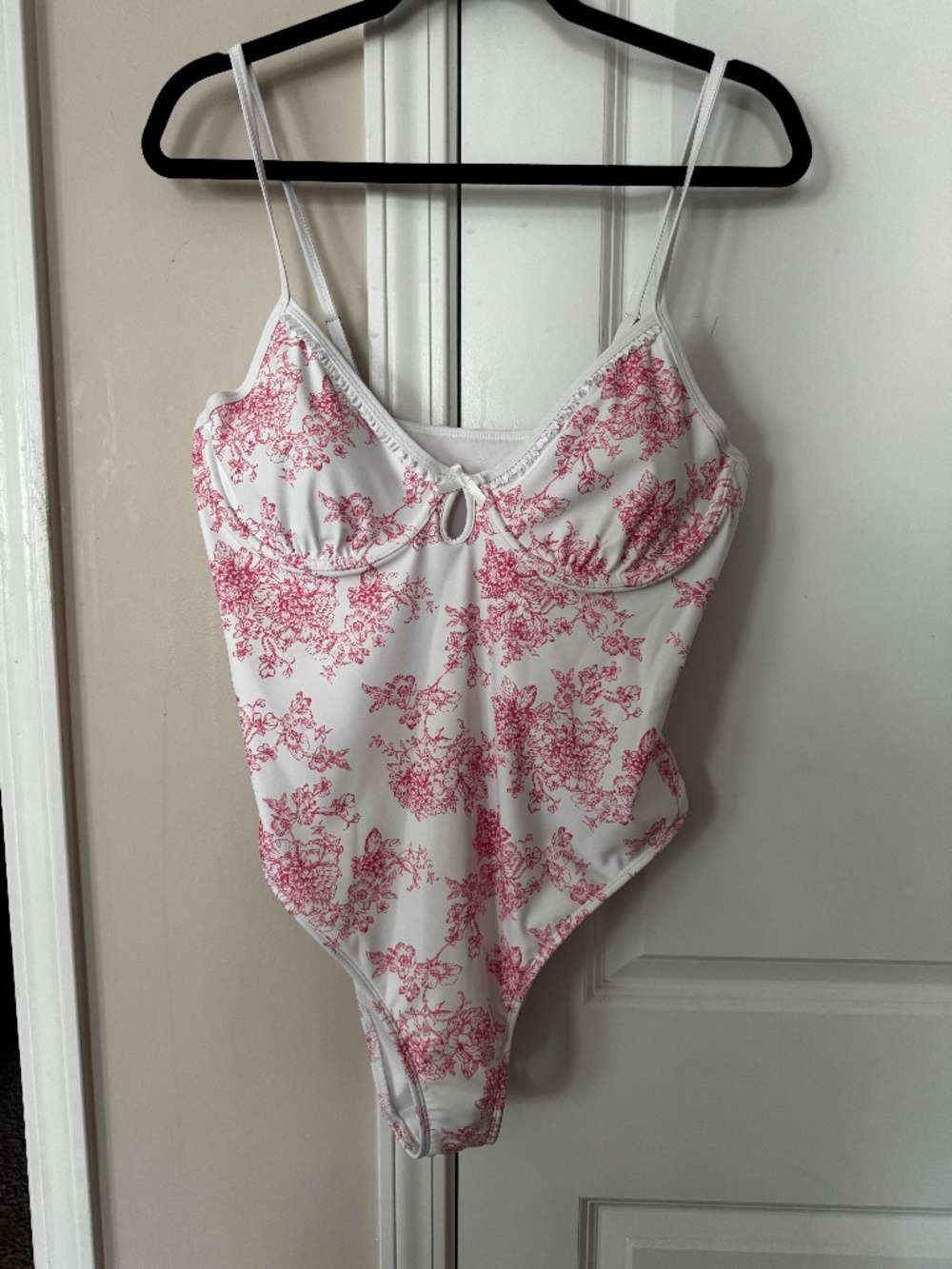 XL pink and white swimsuit new with tags